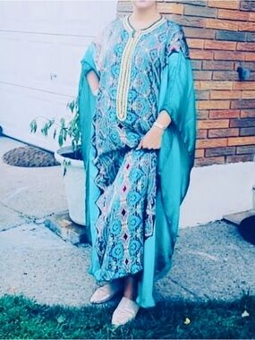 Moroccan handmaid gandoura from Morocco